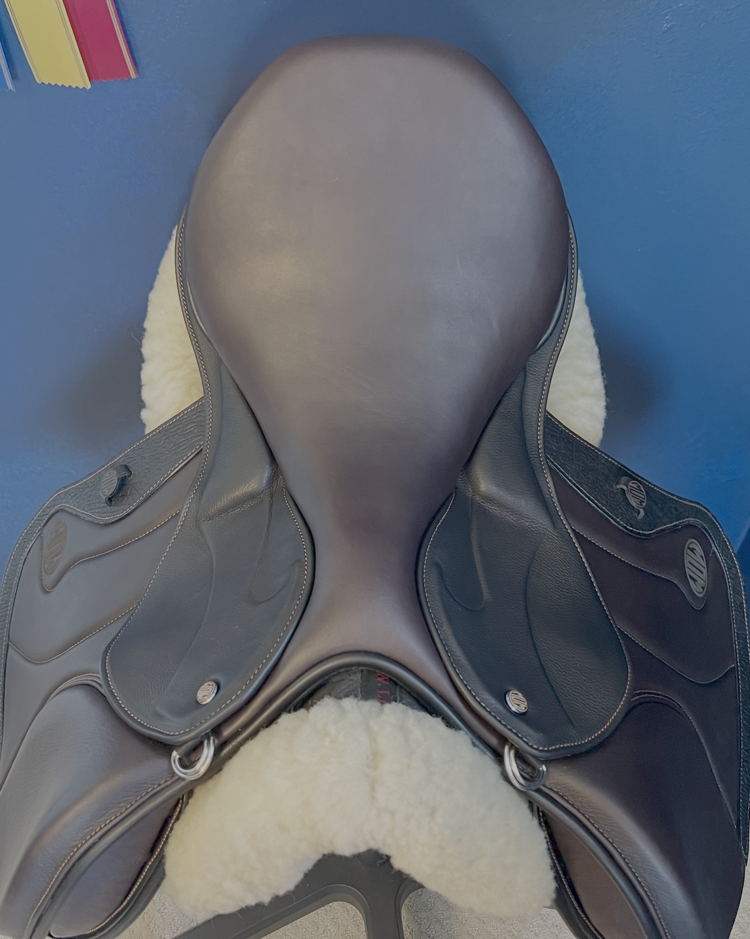 18" DMK Peak Show Jumping Saddle. Curved Tree. Forward Cut flap. Fixed curved block. Rent, Buy Demo, or Purchase New only at Delfina Saddlery.