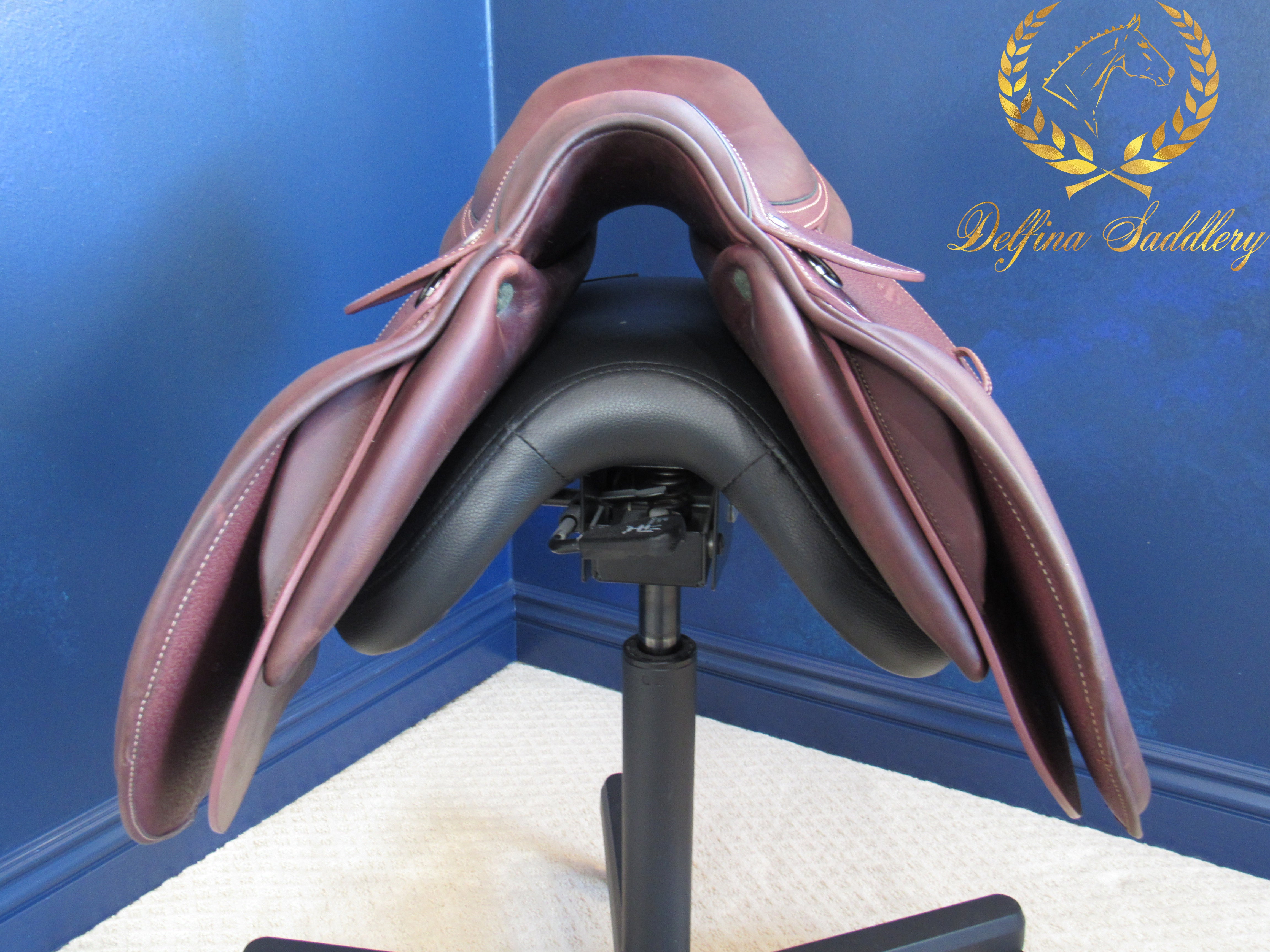 2023 16.5" Devoucoux Biarritz S / Buffalo / 3AA / 4-10 3-10 / Warmblood Panels / Arcade Normale / Brand New, Save Thousands