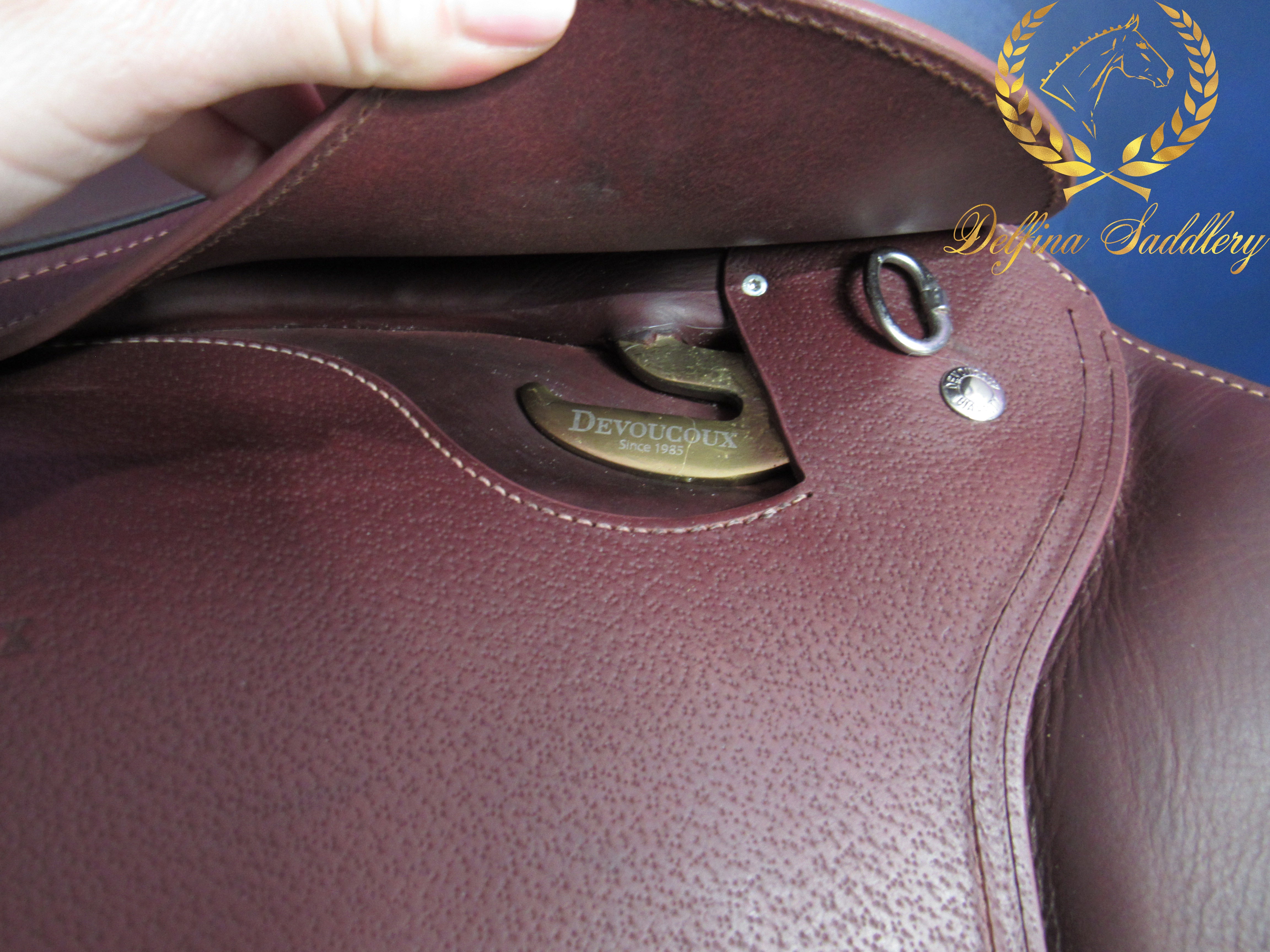 2023 16.5" Devoucoux Biarritz S / Buffalo / 3AA / 4-10 3-10 / Warmblood Panels / Arcade Normale / Brand New, Save Thousands