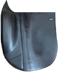 Conventional Dressage Flap from WOW in robust, heavily-oiled butt leather.