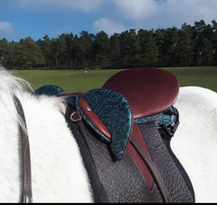 WOW Aussie Stock Saddle with custom pollies