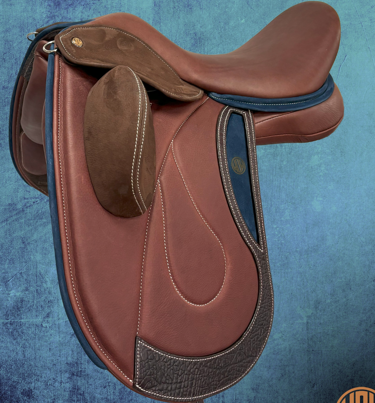 DMK Pinnacle Dressage Saddle with movable fixed external flap blocks