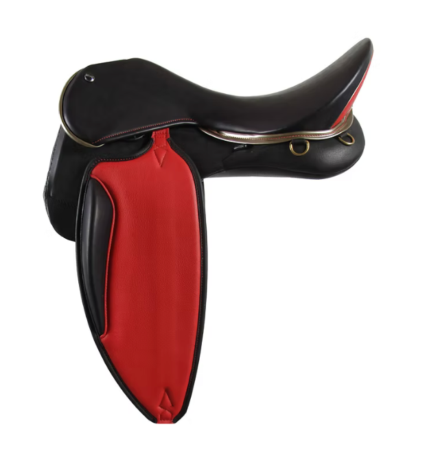 WOW Polocrosse saddle with endurance fenders with built-in blocks