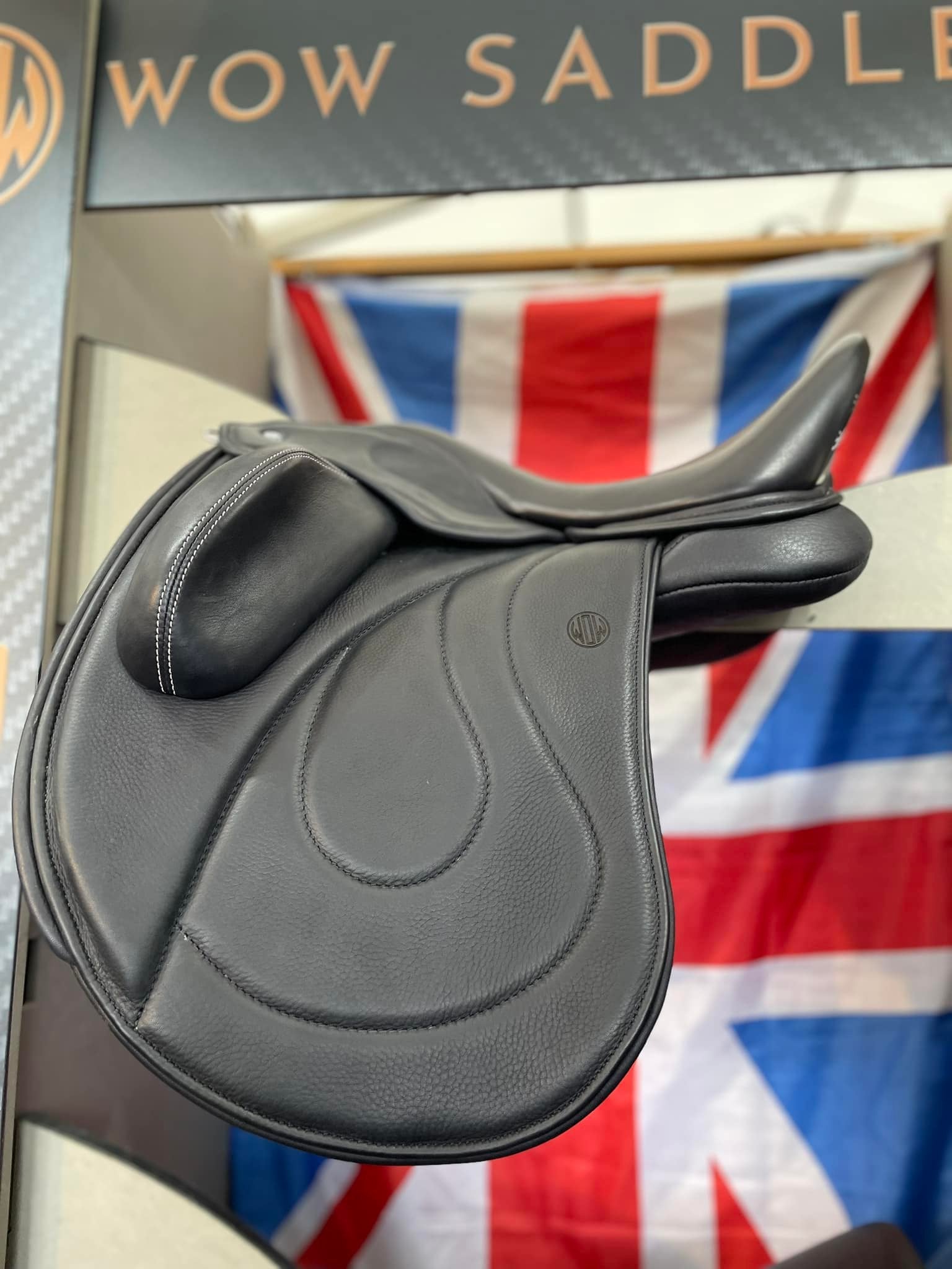 WOW Equitana VSD Saddle with High-Thigh High-Profile Block