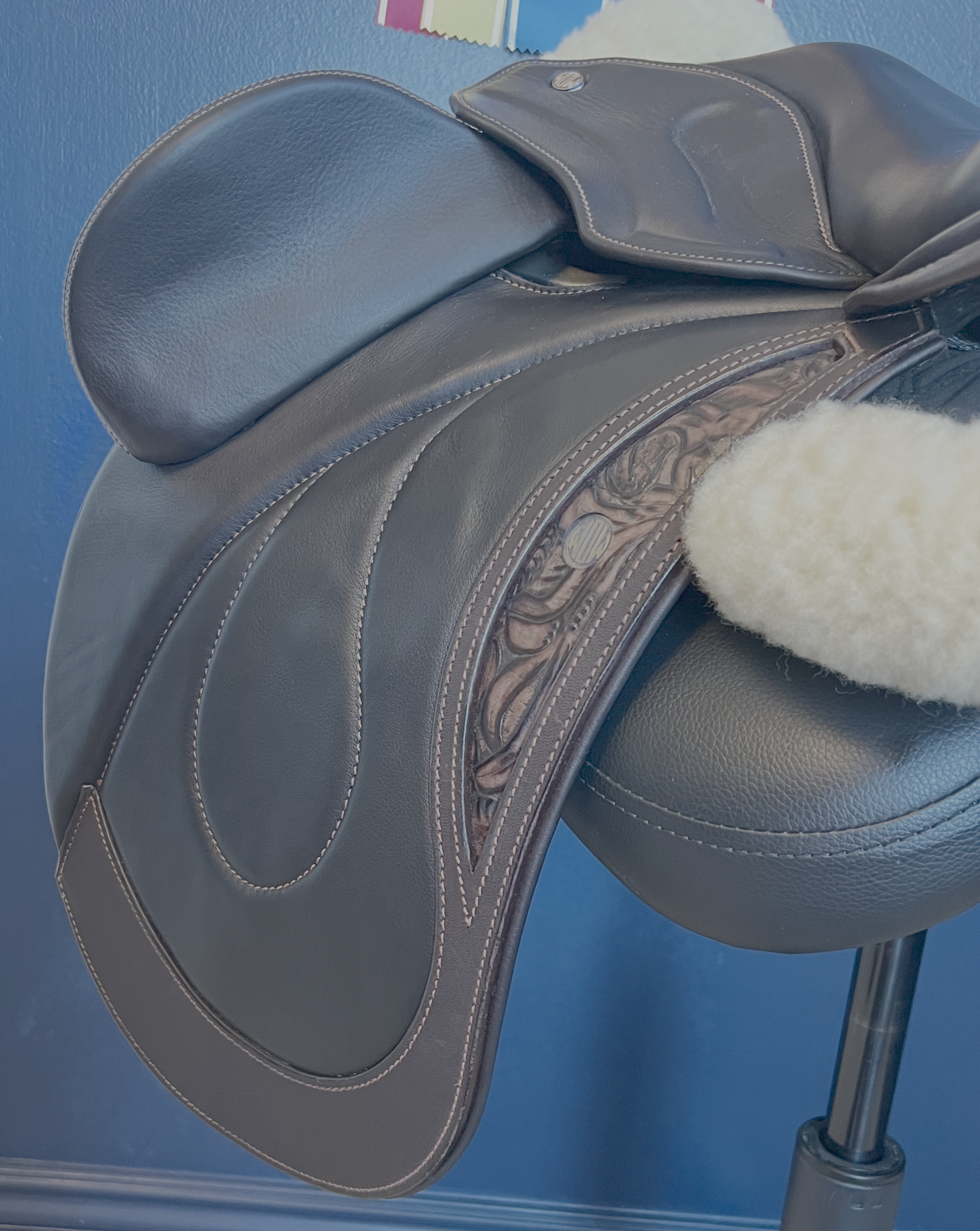 17" WOW Pinnacle Dressage - Curved Tree