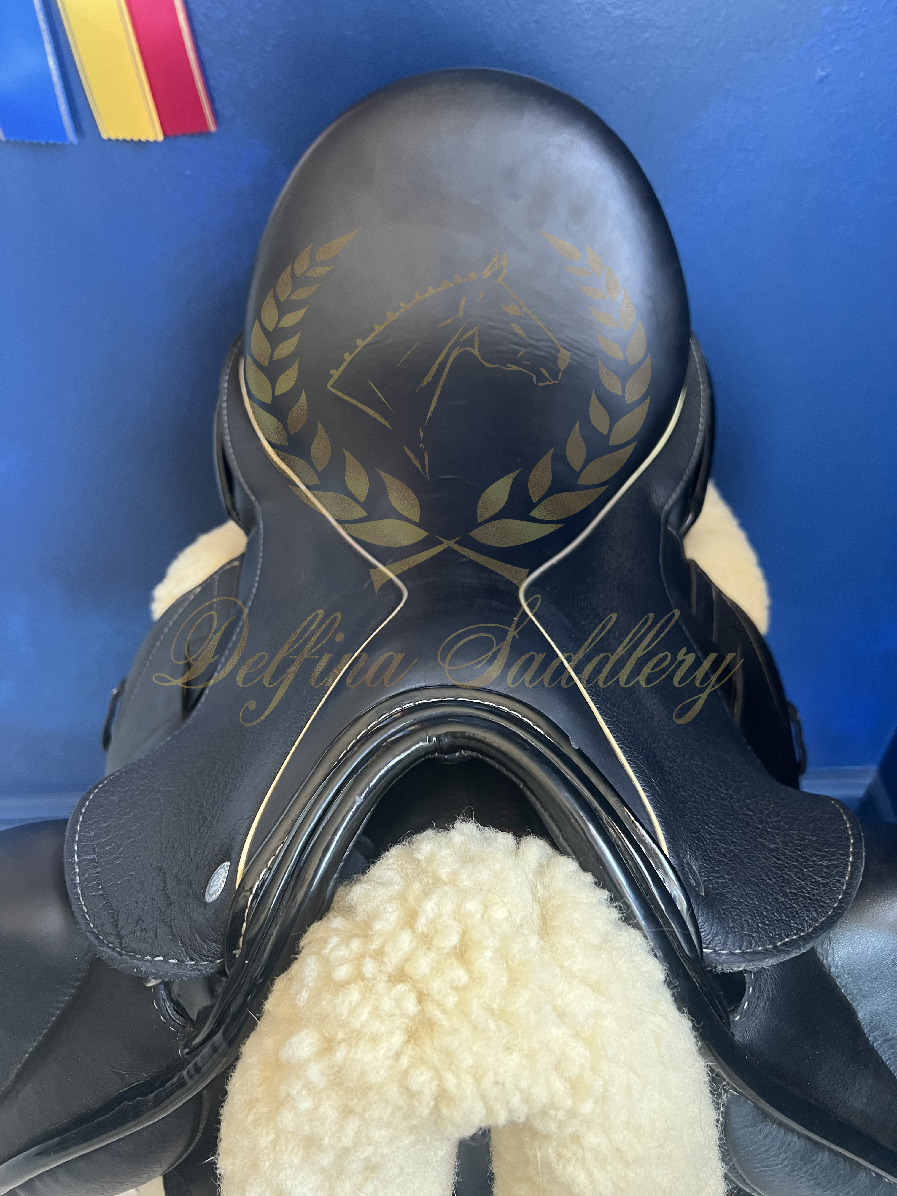 17.5" Custom Saddlery Icon Coda W / 26 / Full Buffalo **Wool Flocked**