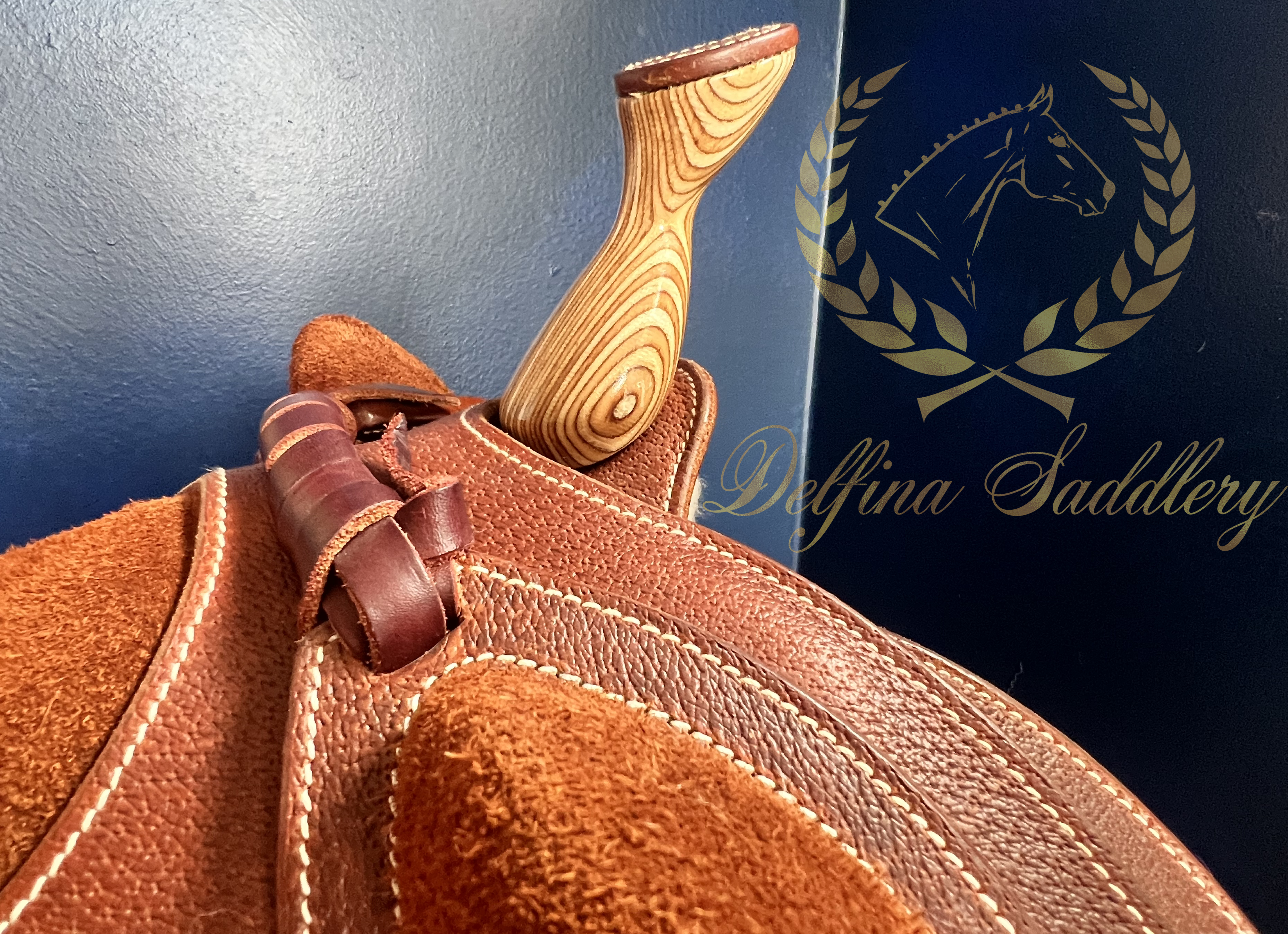 17" WOW Western Saddle + Korrector Pad - Flat Tree
